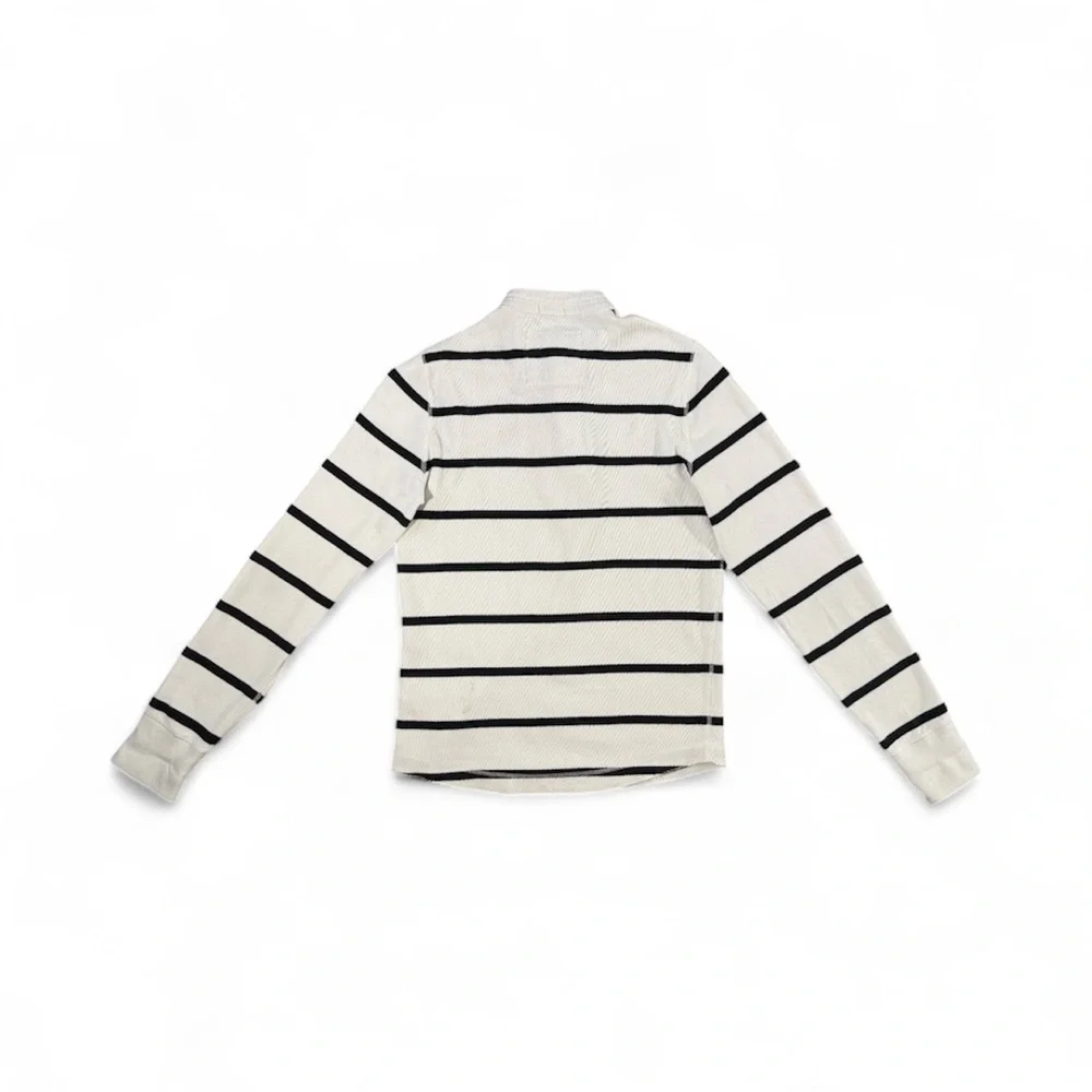 Men’s Abercrombie & Fitch White and Navy Striped Henley Shirt - Picture 4 of 6